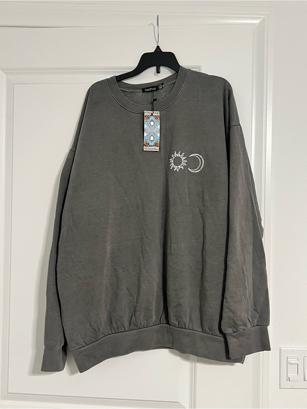 Boohoo Gray Sun & Moon Crewneck Sweatshirt